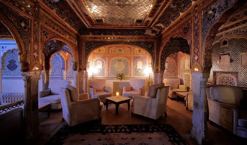 SHEESH MAHAL