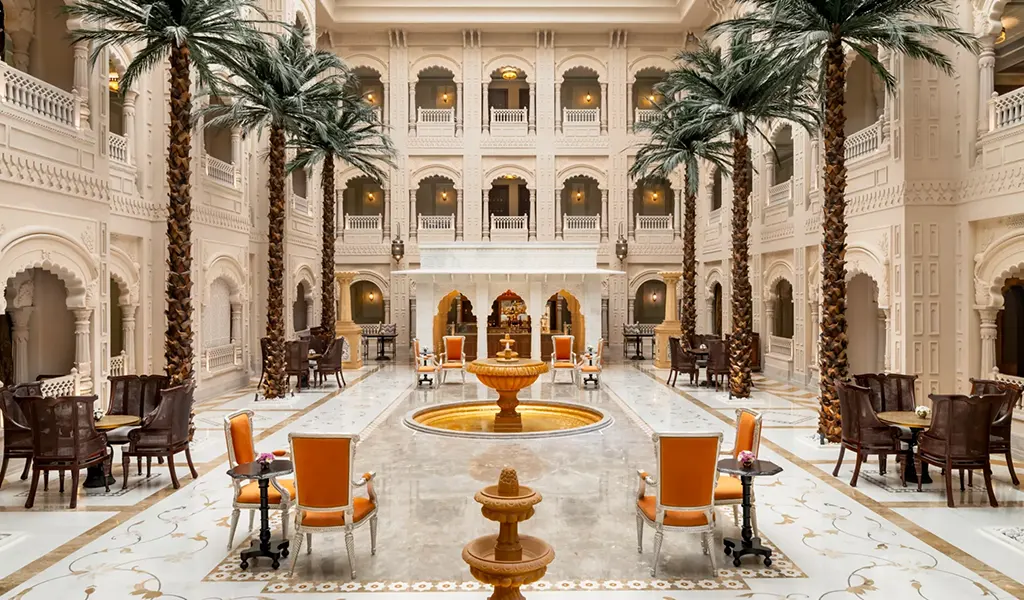 SAFIR ATRIUM TEA & CHAMPAGNE LOUNGE