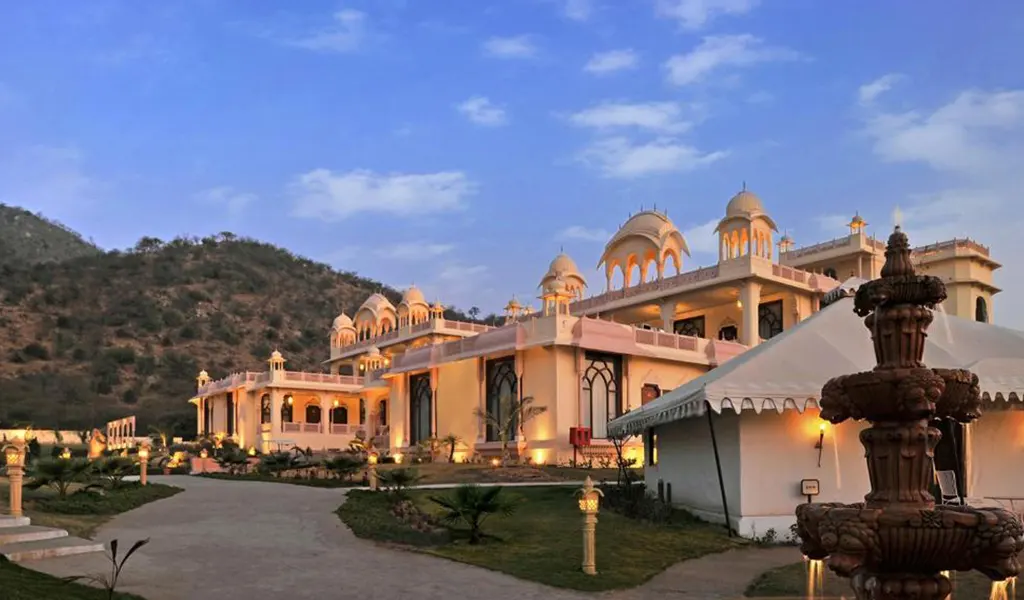 SWARN MAHAL