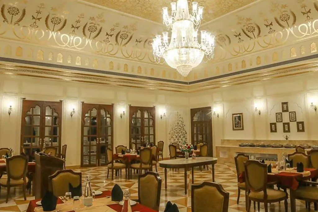 FINE DINING RESTAURANT